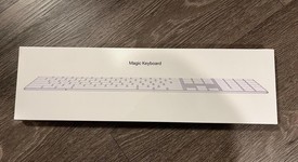 New
													Apple Magic Keyboard with Numeric Keypad, photo 1 of 2