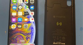 Fair
													Apple iPhone Xs Max - Unlocked, Silver, 64 GB, A1921, photo 1 of 8