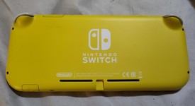 Good
													Nintendo Switch Lite - Yellow, photo 4 of 4