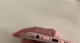 Good
													Apple iPhone 6S - AT&T, Rose Gold, 64 GB, A1633, photo 3 of 7