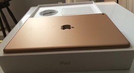 Mint
													Apple iPad 7th Gen - Wi-Fi, Gold, 32 GB, A2197, photo 5 of 10