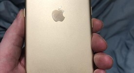 Good
													Apple iPhone 7 - Sprint, Gold, 32 GB, A1660, photo 3 of 9