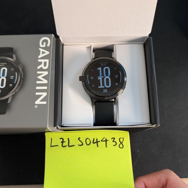 Garmin Venu 4 - Slate, 41 MM