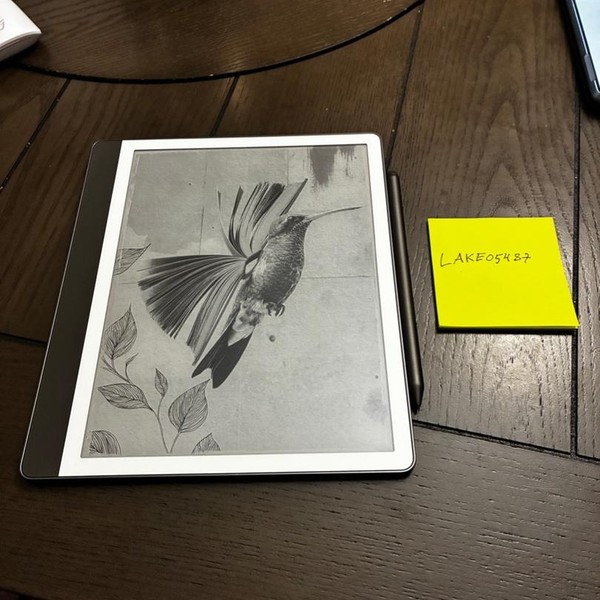 Amazon Kindle Scribe 10.2 inch (2nd Gen) - 32 GB, Gray