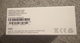 New
													Apple AirPods 4th Gen - Active Noise Cancellation, photo 4 of 5