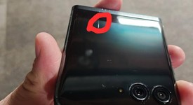 Good
													Motorola Razr Plus (2023) - Unlocked, Black, 256 GB, 8 GB, photo 4 of 12