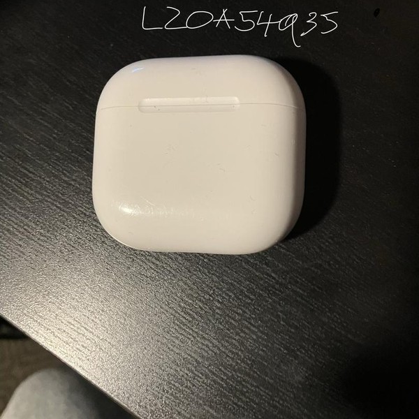 Apple AirPods 4th Gen - Active Noise Cancellation