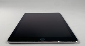 Good
													Apple iPad Pro 9.7" - Verizon, Gray, 128 GB, A1674, photo 5 of 7