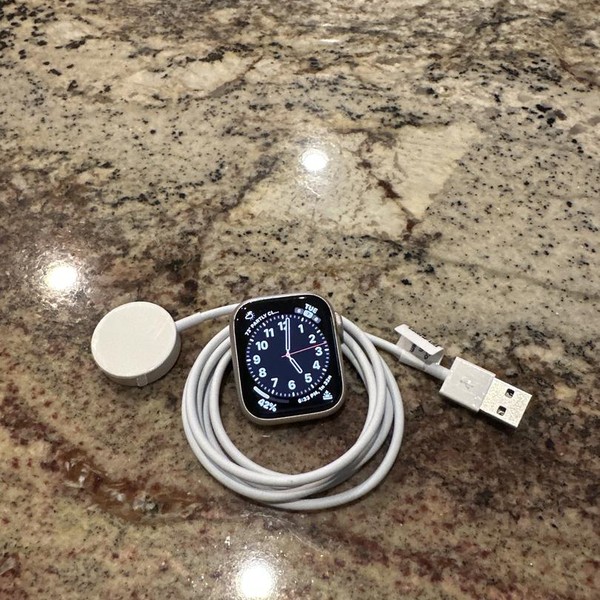 Apple Watch Series 9 41mm - Unlocked, Starlight, A2982 - Cellular, Aluminum