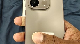 Mint
													Oppo Find X9 Pro - Unlocked Non-US, Titanium Charcoal, 512 GB, 16 GB, photo 5 of 7