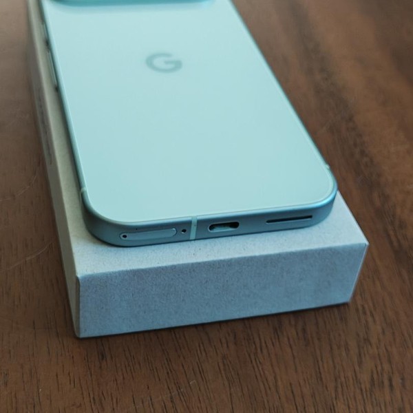Google Pixel 9 - Unlocked, 256 GB, Wintergreen, 12 GB, G2YBB