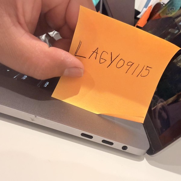 MacBook Pro 2019 - 15 inch - 256 GB, Gray, 16 GB, Intel Core i7