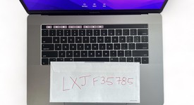 Good
													MacBook Pro 2017 (With Touch Bar) - 15" - I7, Gray, 1 TB, 16 GB, photo 5 of 7