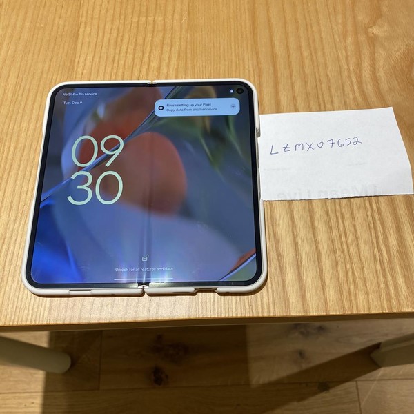 Google Pixel 9 Pro Fold - Unlocked, 256 GB, Porcelain, GGH2X