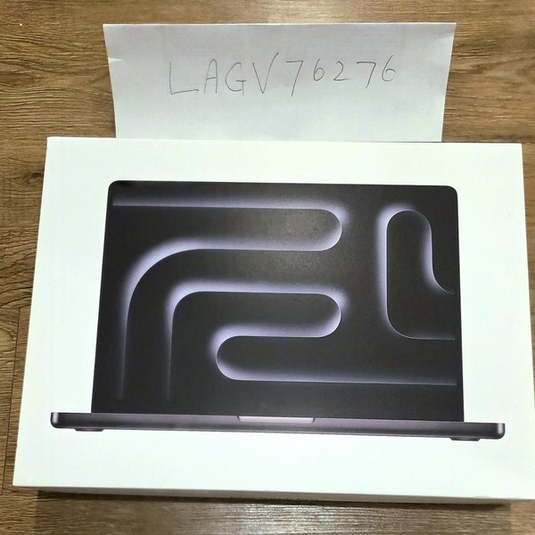 MacBook Pro 2026 - 14 inch (M5) - 512 GB, Space Black, 16 GB, Apple M5, Standard Display