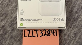 New
													Apple AirPods 3rd Gen - MagSafe Case, photo 2 of 2