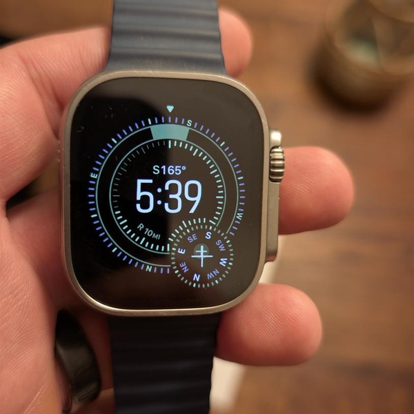 Apple Watch Ultra 2 49mm - Unlocked, Natural, A2986