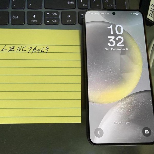 Samsung Galaxy S24 - Unlocked, 128 GB, Black, 8 GB, SM-S921U1