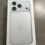 Good Apple iPhone 17 Pro - Spectrum, 256 GB, Silver, A3256