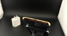 Good
													Apple iPhone Xs - Unlocked, Gold, 64 GB, A1920, photo 3 of 7