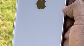 Good
													Apple iPhone Xs - Unlocked, Silver, 256 GB, A1920, photo 5 of 14
