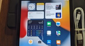 Good
													Apple iPad 5th Gen - Wi-Fi, Gray, 32 GB, A1822, photo 1 of 2