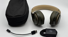 Used
													Beats Studio3 - Green Camo, photo 2 of 4