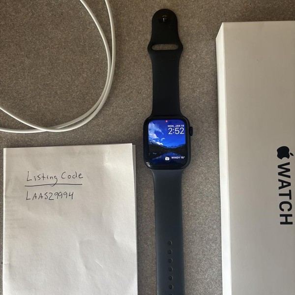 Apple Watch SE 2nd Gen 44mm - Midnight, A2723 - GPS, Aluminum