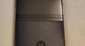 Good
													Motorola Razr Plus (2023) - AT&T, Black, 256 GB, 8 GB, photo 4 of 9