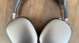Used
													Apple AirPods Max - Gray, photo 1 of 8