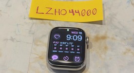 Good
													Apple Watch Series 7 41mm - Unlocked, Silver, A2475 - Cellular, Stainless, photo 2 of 8