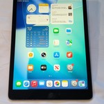 Good Apple iPad (8th Gen) - Unlocked, 128 GB, Gray, A2428