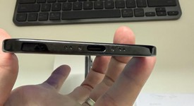 Mint
													Apple iPhone Air - Unlocked, Space Black, 256 GB, A3260, photo 4 of 6