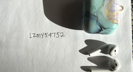 Used
													Apple AirPods 1st Gen - Lightning Case, photo 3 of 3