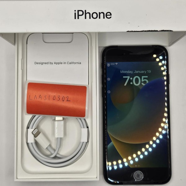 Apple iPhone SE 3rd Gen 2022 - Unlocked, 64 GB, Midnight, A2595