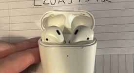 Used
													Apple AirPods 2nd Gen - Wireless Case, photo 2 of 3
