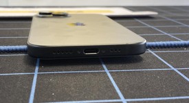 Mint
													Apple iPhone 15 - T-Mobile, Black, 128 GB, A2846, photo 5 of 8