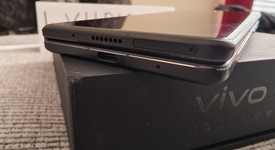 Mint
													vivo X Fold3 Pro - Unlocked Non-US, Black, 512 GB, 16 GB, photo 4 of 8