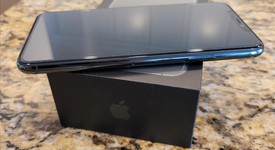 Mint
													Apple iPhone 11 Pro Max - Verizon, Green, 256 GB, A2161, photo 2 of 17