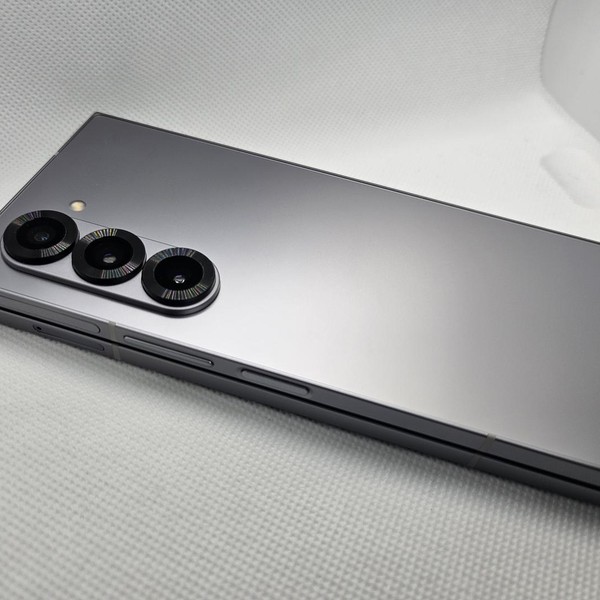 Samsung Galaxy Z Fold6 - Unlocked, 512 GB, Silver, 12 GB, SM-F956U1