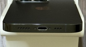 Good
													Apple iPhone 14 Pro - Unlocked, Black, 256 GB, A2650, photo 5 of 8