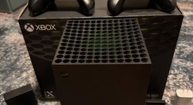 Mint
													Xbox Series X (2020) - Black, 1 TB, standard, photo 3 of 10