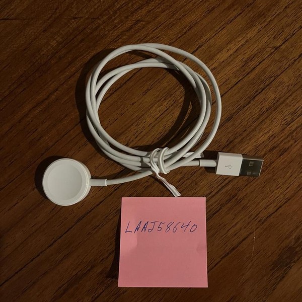 Apple Watch Series 8 41mm - Starlight, A2770 - GPS, Aluminum