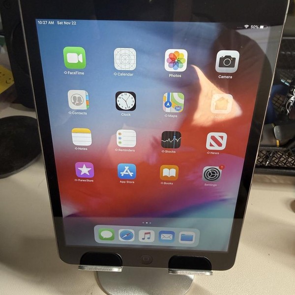 Apple iPad Mini 2 Retina - Unlocked, 16 GB, Black