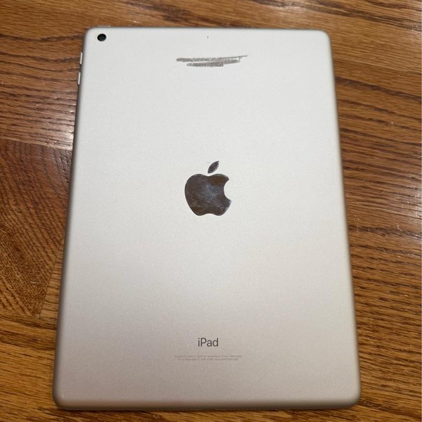 Apple iPad 6th Gen - Wi-Fi, 128 GB, Silver, A1893