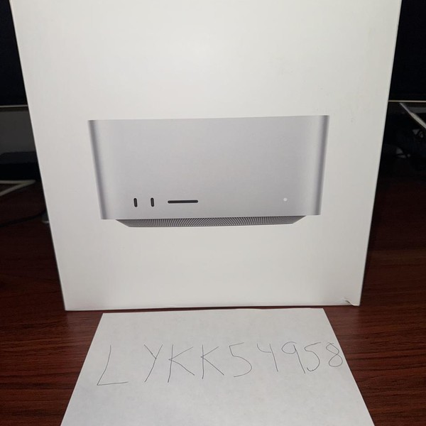 Mac Studio 2022 - 2 TB, 64 GB, Apple M1 Max, 24 Core GPU