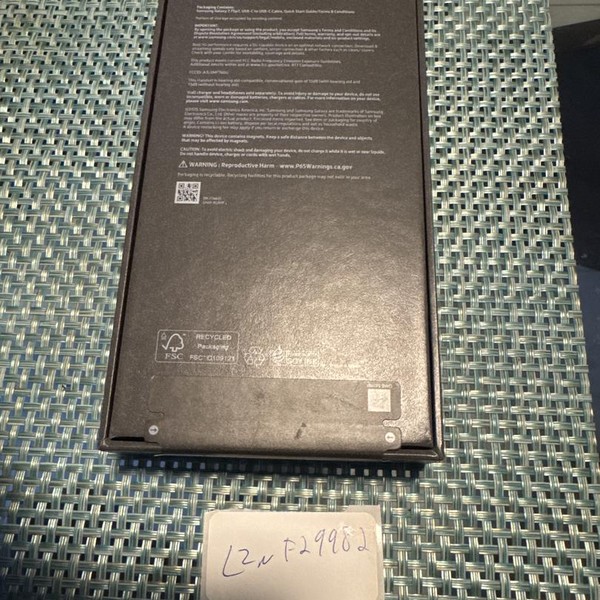 Samsung Galaxy Z Flip7 - Unlocked, 256 GB, Jet Black, 12 GB, SM-F766U1