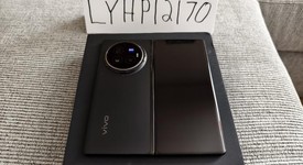 Mint
													vivo X Fold3 Pro - Unlocked Non-US, Black, 512 GB, 16 GB, photo 3 of 8