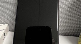 Mint
													Apple iPhone SE 2nd Gen 2020 - Unlocked, Black, 64 GB, A2275, photo 1 of 3