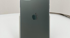 Good
													Apple iPhone 11 Pro Max - Unlocked, Green, 64 GB, A2161, photo 3 of 8